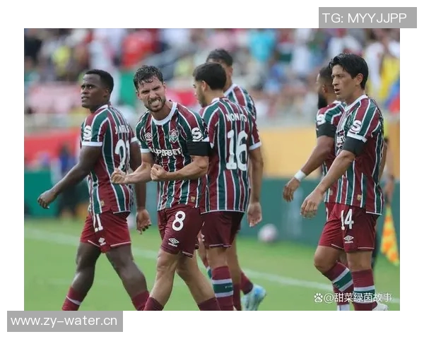 克鲁塞罗与巴竞技激战正酣谁能在这场对决中笑到最后