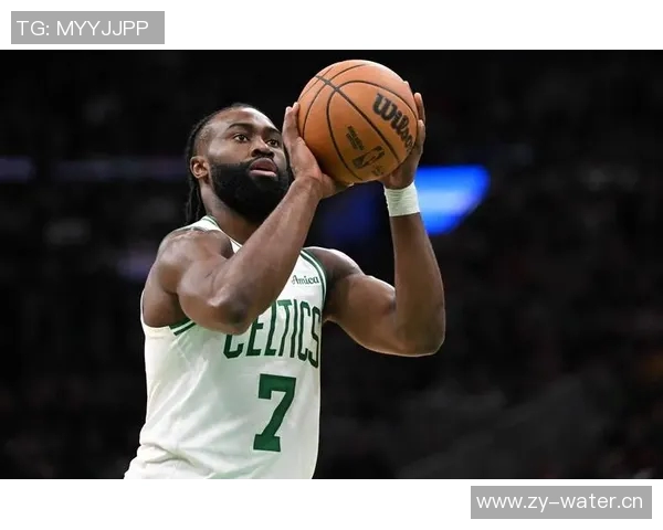 杰伦布朗:从新星到领袖的成长之路与篮球梦想的追寻 杰伦布朗:从新星到领袖的成长之路与篮球梦想的追寻