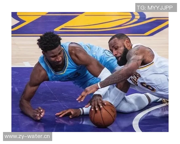 湖人队与灰熊队的激烈对决回顾及精彩瞬间分析