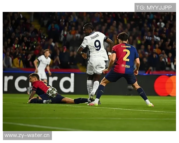 利物浦与巴萨精彩对决分析直播全方位解读战术与球员表现 利物浦与巴萨精彩对决分析直播全方位解读战术与球员表现