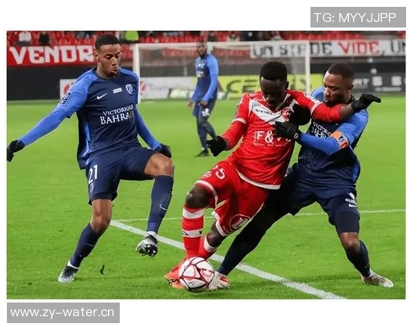 琉球足球队迎战山口雷诺法全力争胜展现团队精神与竞技实力