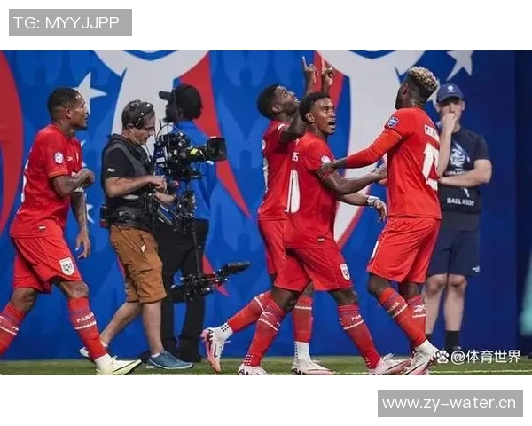 美国队与巴拿马激战正酣比分揭晓精彩瞬间回顾 美国队与巴拿马激战正酣比分揭晓精彩瞬间回顾