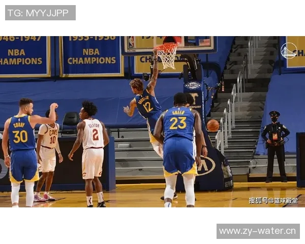 勇士与骑士总决赛直播盛况回顾精彩瞬间尽在其中 勇士与骑士总决赛直播盛况回顾精彩瞬间尽在其中