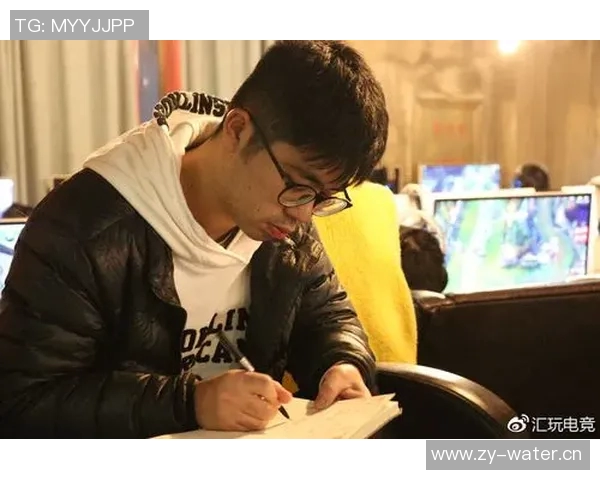 张丽专访：从新手到职业选手的英雄联盟成长之路回顾